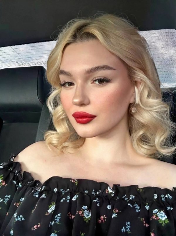e895dbcc-28cd-4ac8-98fc-00836fc19772.jpg